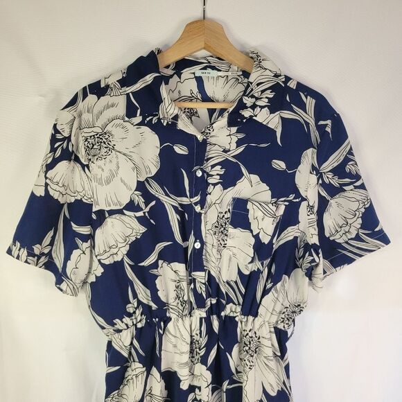 Kimchi Blue Floral Romper - Picture 3 of 16